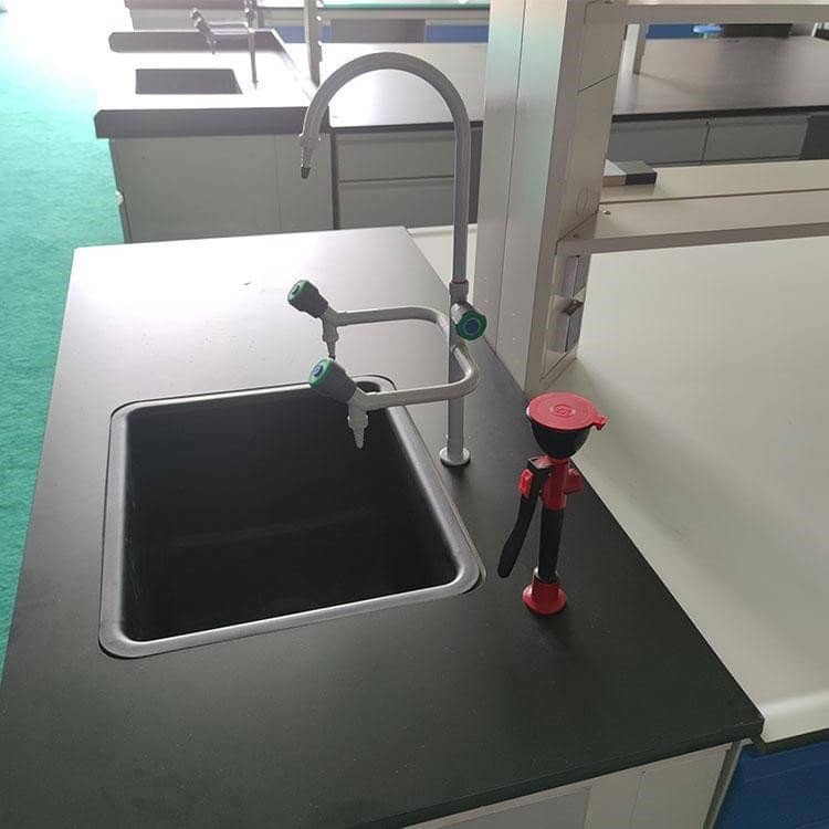 PP sink and water faucet in the laboratory